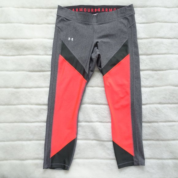 Under Armour Pants - 🌵 Under Armor Athletic Capri Pants XL